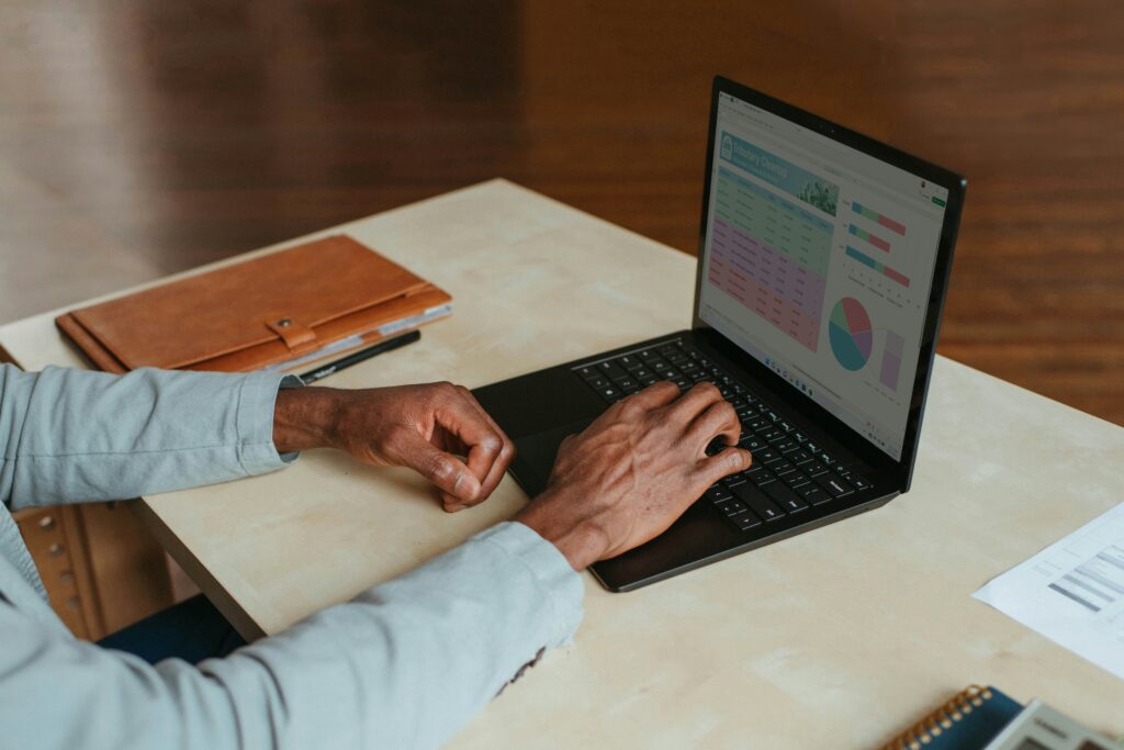 How to Earn Money Through Freelancing in Pakistan.